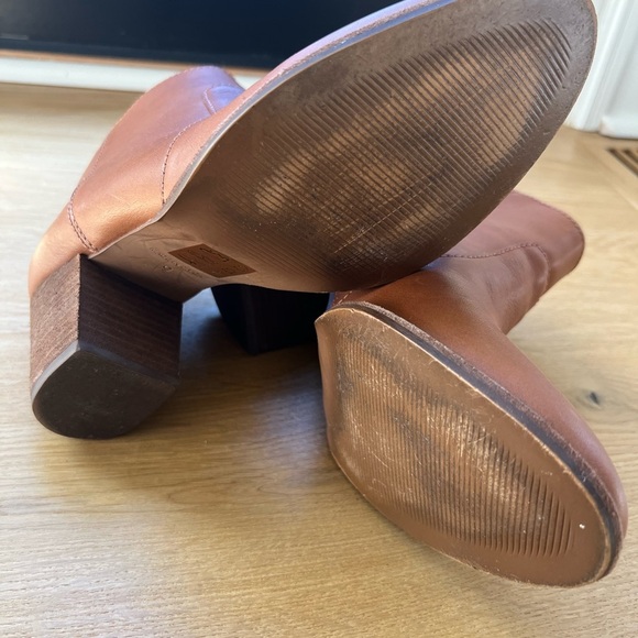 Madewell tan brown leather stacked block heel ankle boots - Picture 11 of 11
